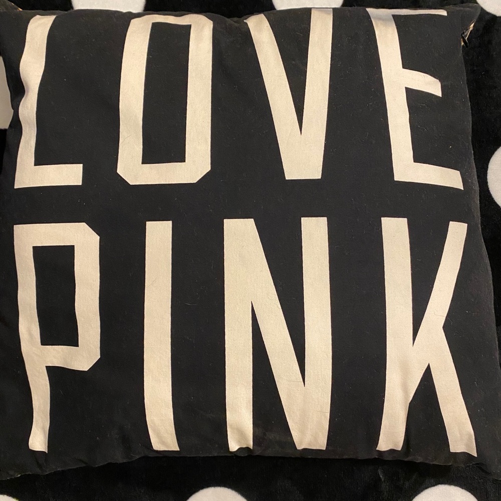 Cheetah print Pink pillow 🎀🎀